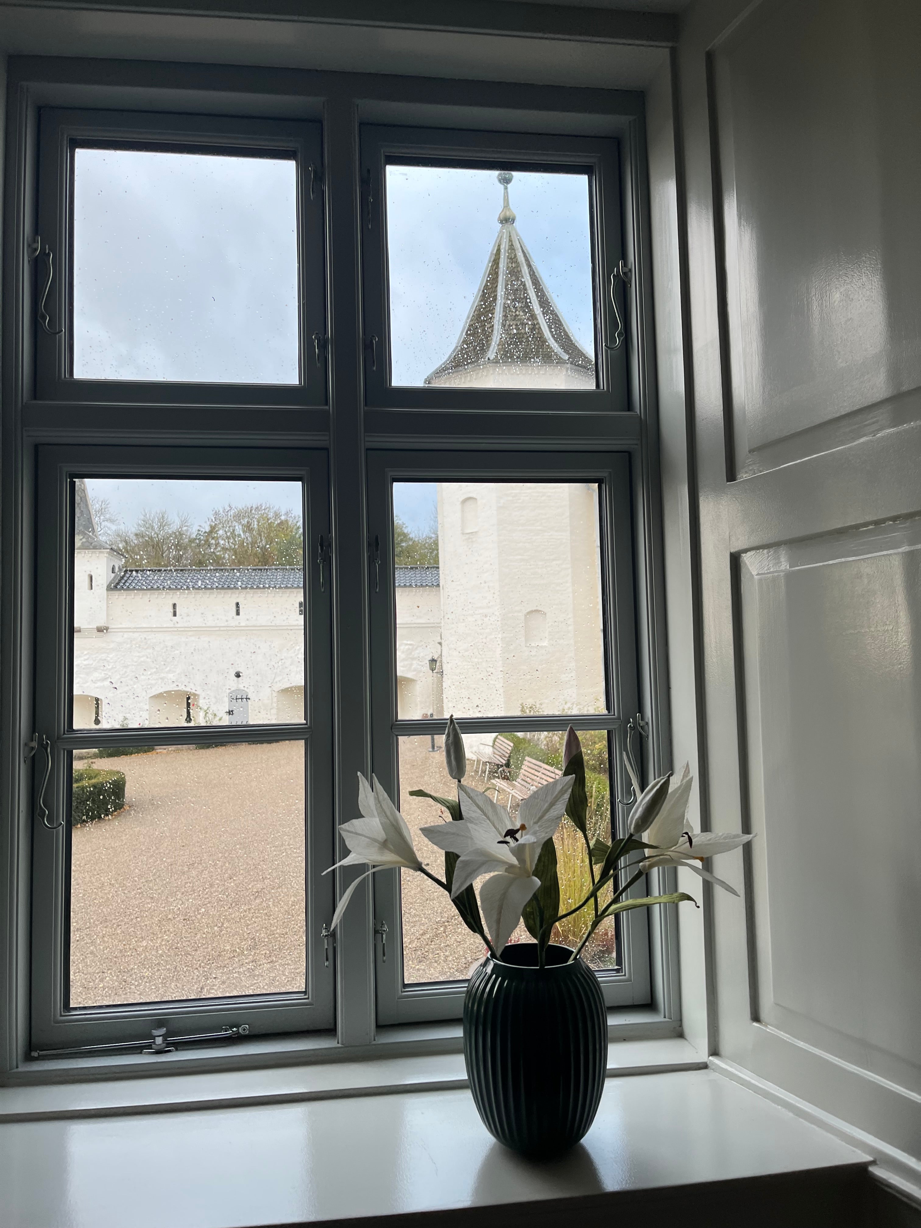 CREPE PAPIRBLOMSTER: LILJE