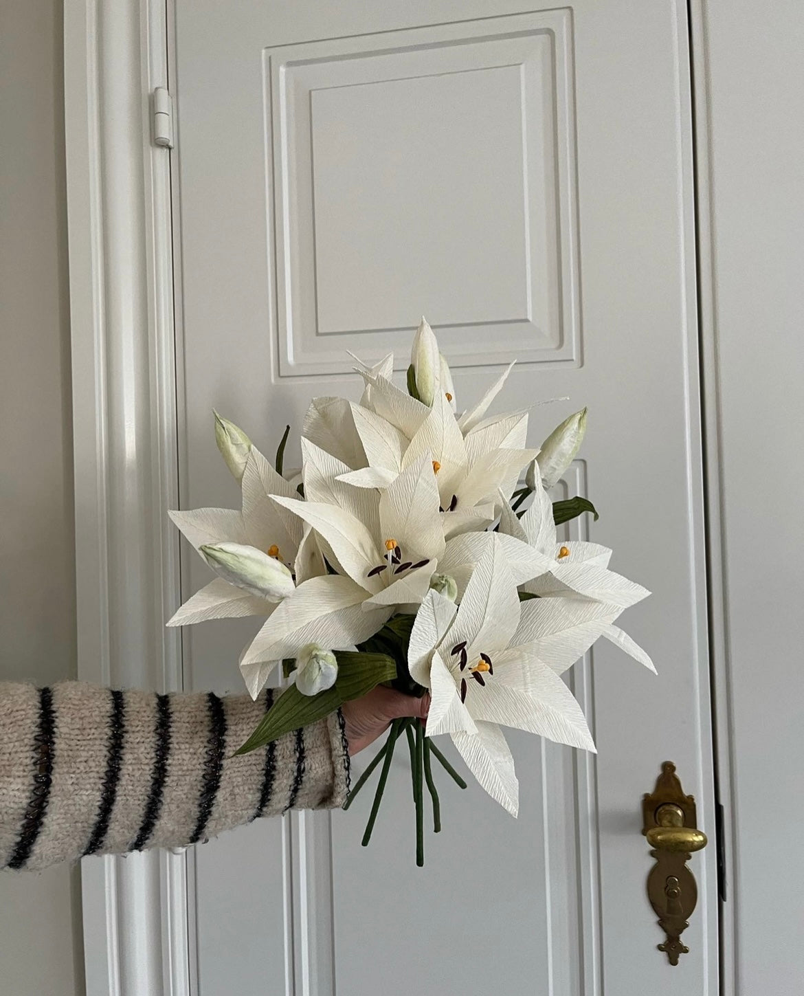 CREPE PAPIRBLOMSTER: LILJE