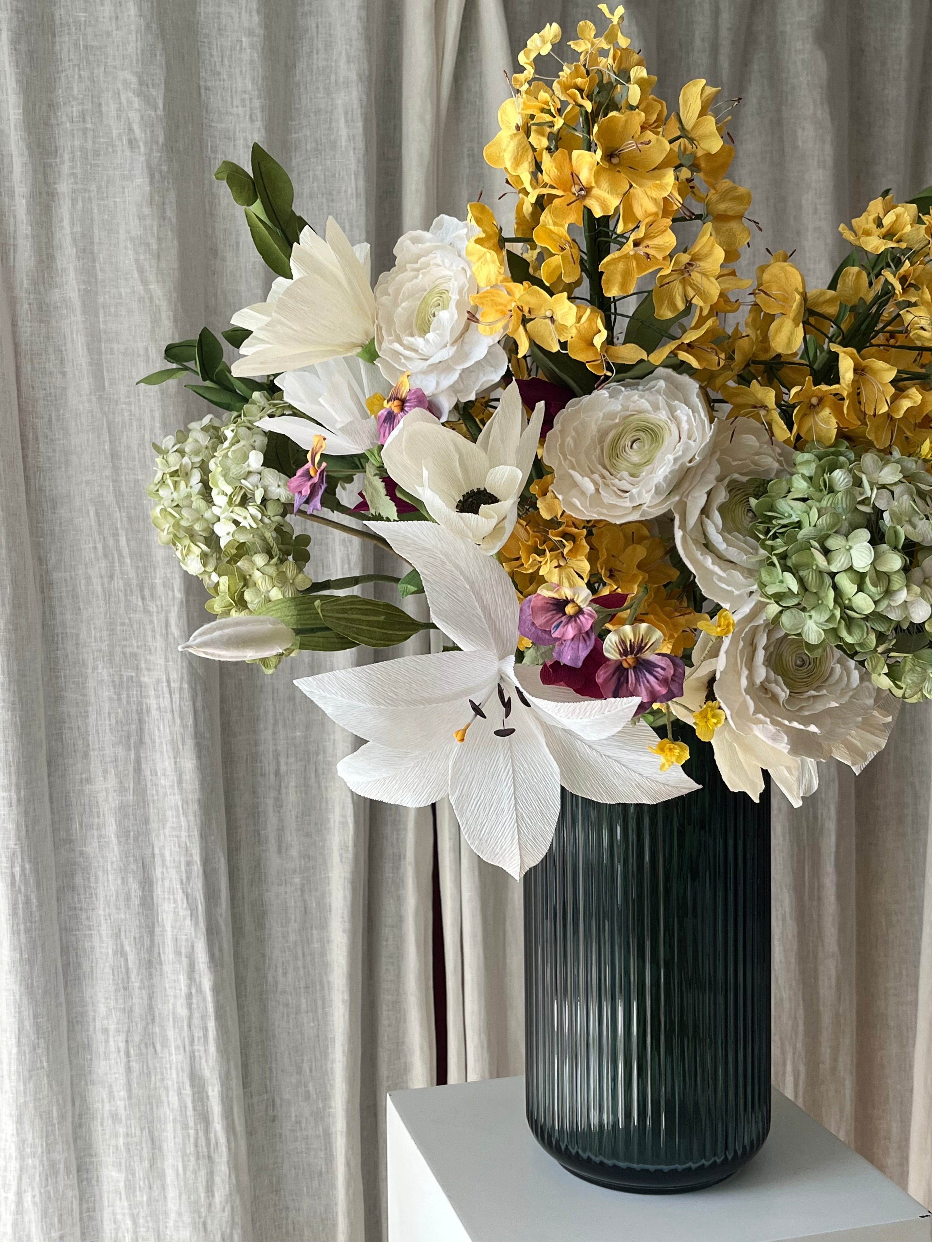 Eksklusiv Farverig Evighedsbuket – Over 100 Håndlavede Blomster