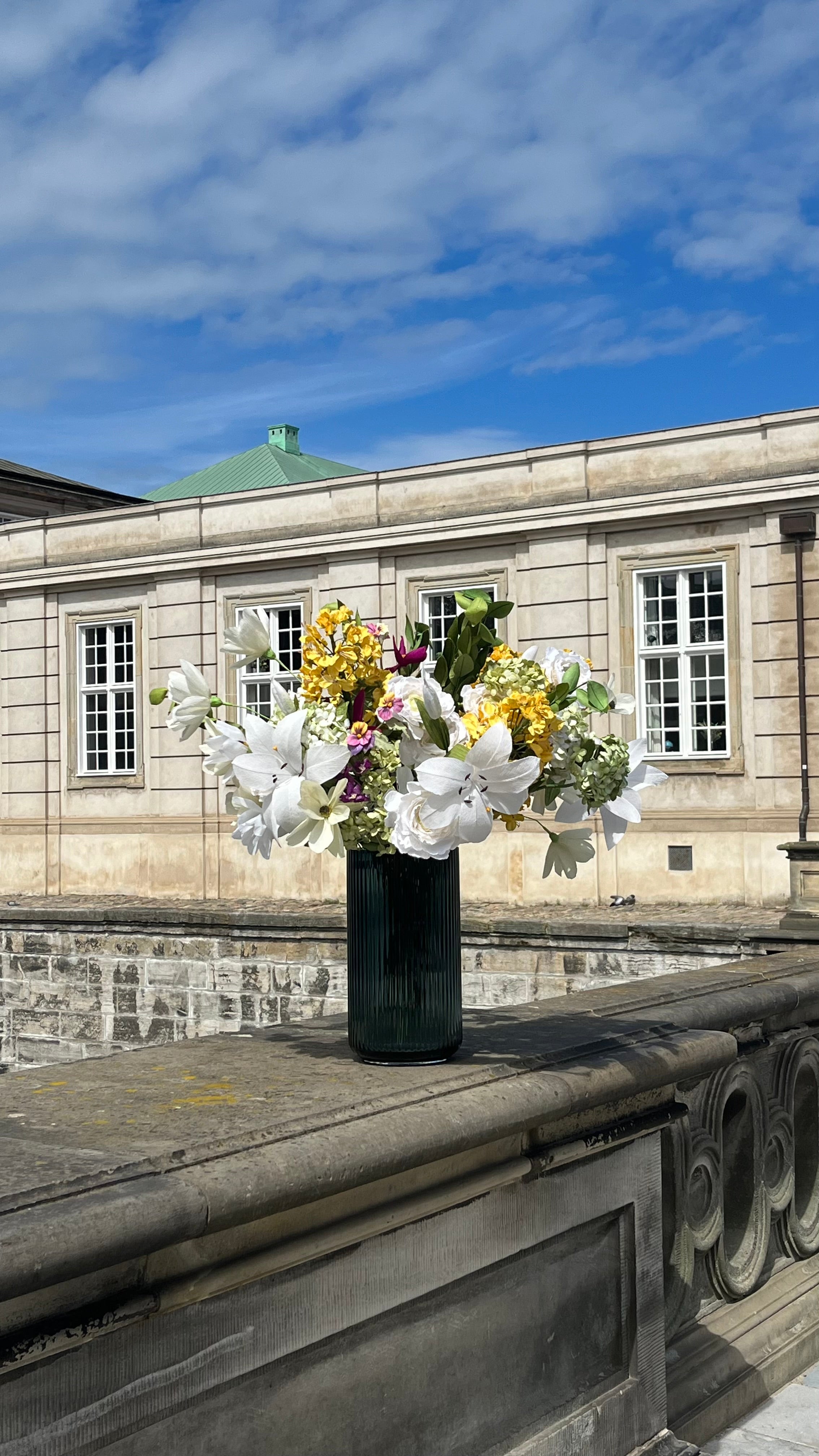 Eksklusiv Farverig Evighedsbuket – Over 100 Håndlavede Blomster