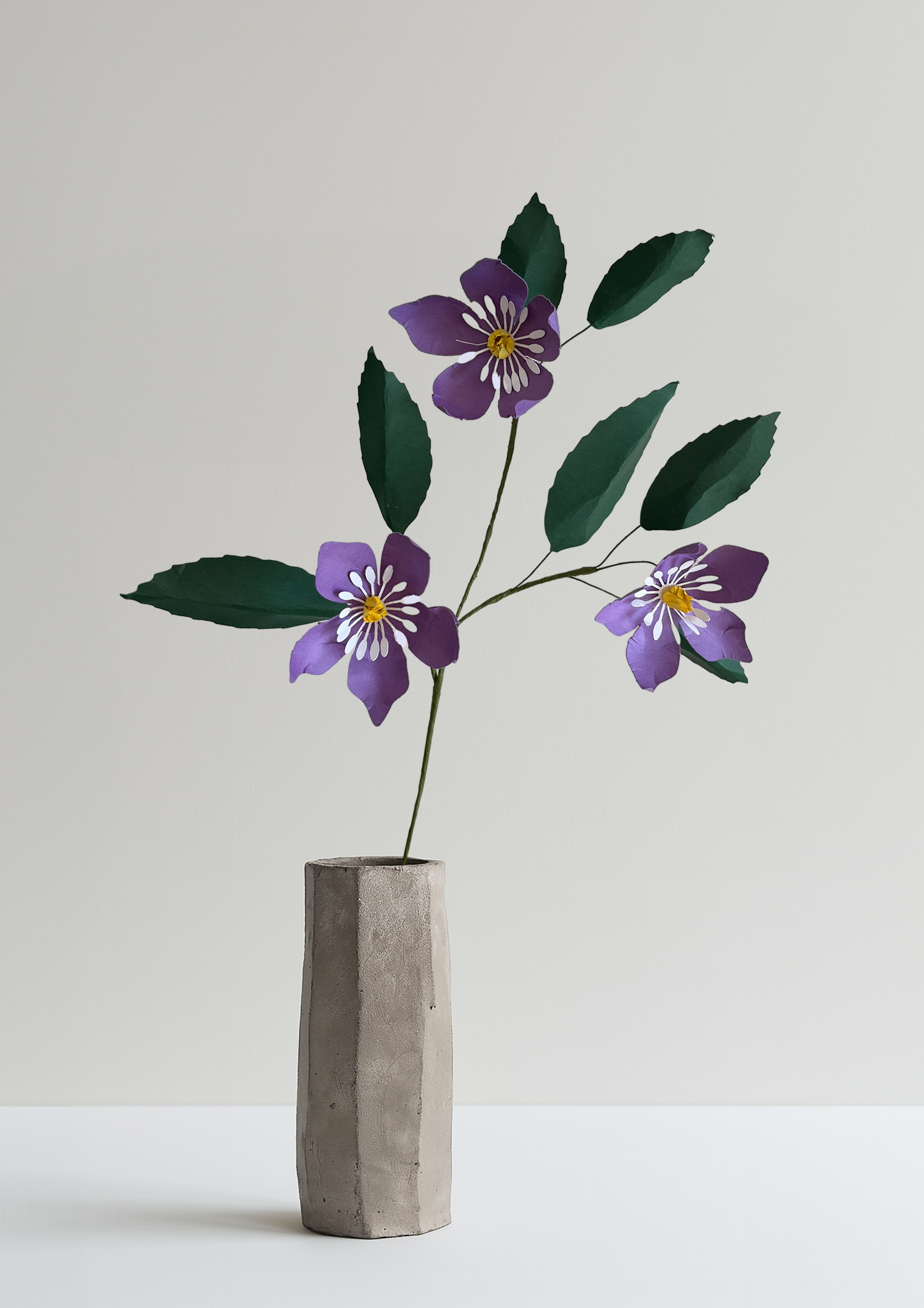 Nordic Wild Clematis – håndlavet papirgren i FSC-papir